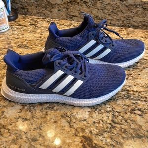 Adidas ultraboost. Navy blue